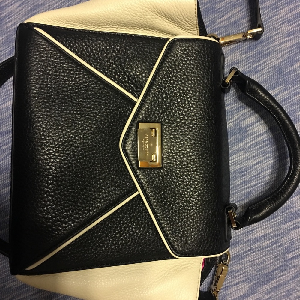 Kate Spade envelop crossbody in good condition